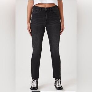 NWT Forever 21 Mom Jeans Black Skinny Jeans High Rise size 26